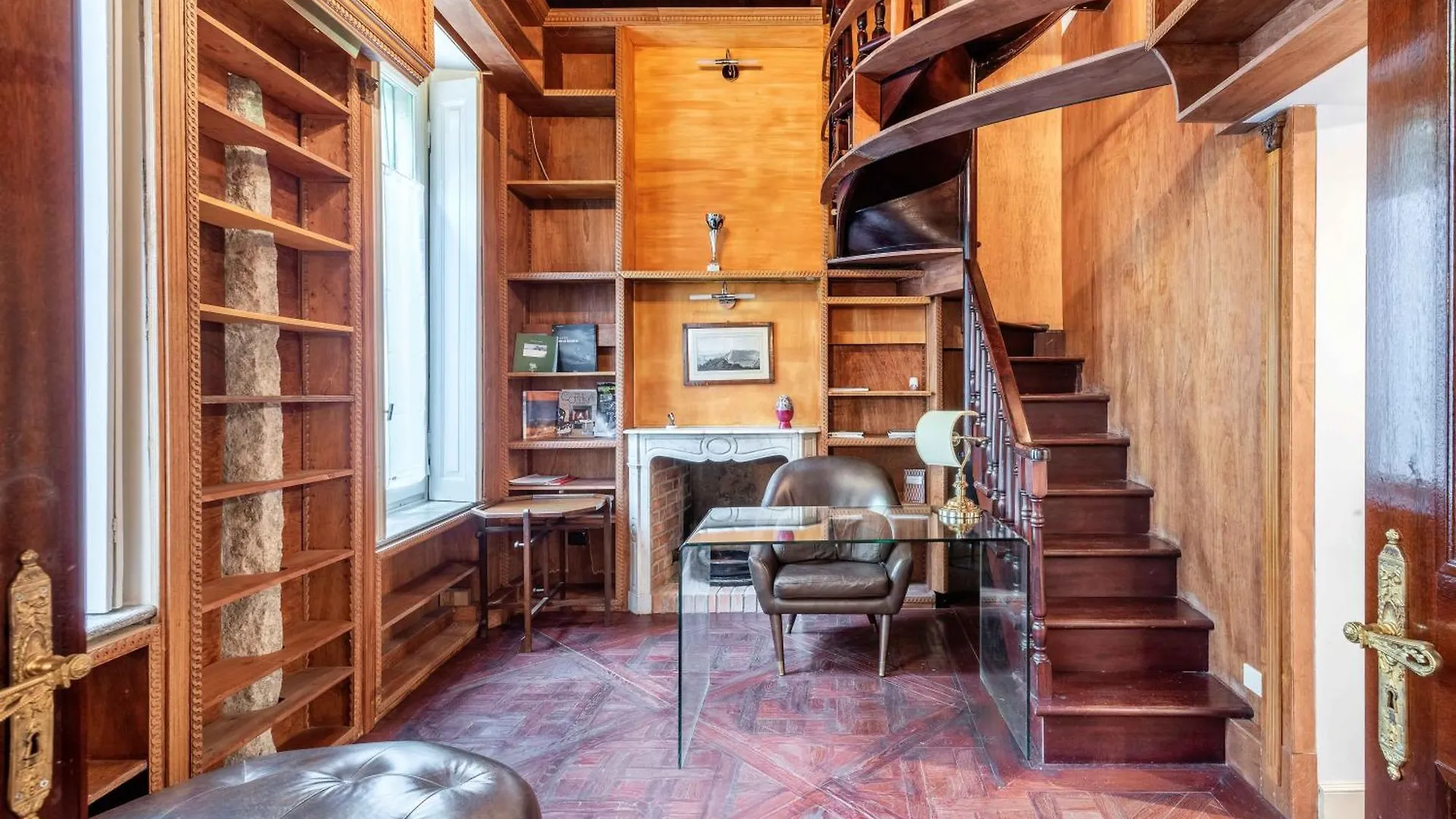 Exclusive 4 Bedrooms Apartment Near Duomo Mailand